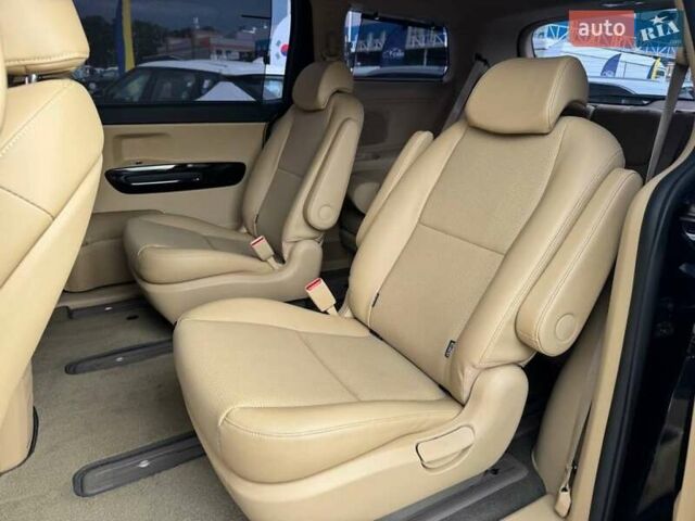 Черный Киа Карнивал, объемом двигателя 2.2 л и пробегом 41 тыс. км за 30500 $, фото 22 на Automoto.ua