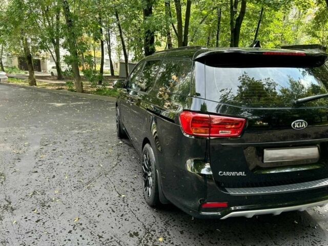Черный Киа Карнивал, объемом двигателя 2.2 л и пробегом 86 тыс. км за 21000 $, фото 4 на Automoto.ua