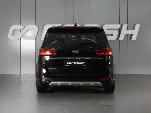 Черный Киа Карнивал, объемом двигателя 2.2 л и пробегом 89 тыс. км за 18100 $, фото 3 на Automoto.ua