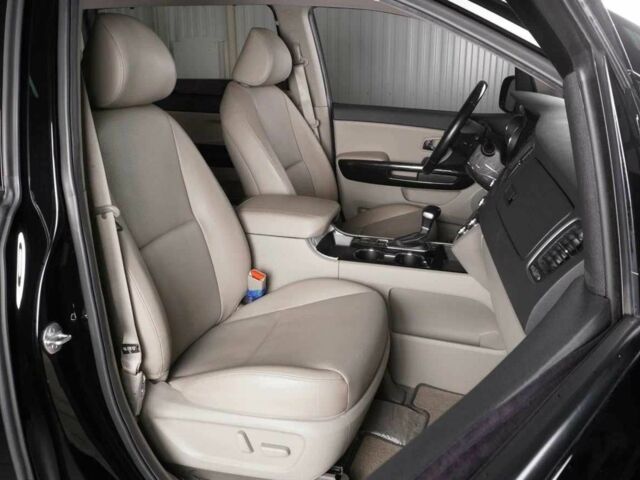 Черный Киа Карнивал, объемом двигателя 2.2 л и пробегом 89 тыс. км за 18100 $, фото 7 на Automoto.ua