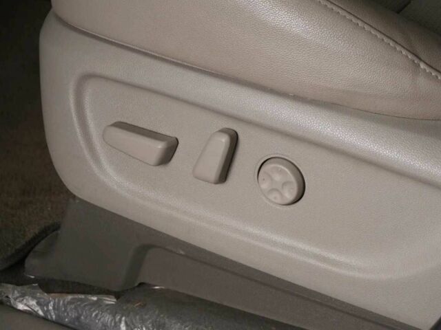 Черный Киа Карнивал, объемом двигателя 2.2 л и пробегом 89 тыс. км за 18100 $, фото 14 на Automoto.ua