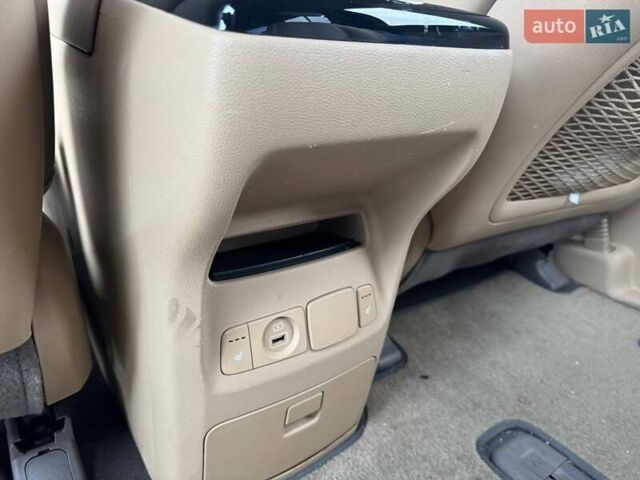 Киа Карнивал 2019 в Львове на Automoto.ua Черный Киа Карнивал, объемом двигателя 2.2 л и пробегом 77 тыс. км за 19000 $, фото 13 на Automoto.ua