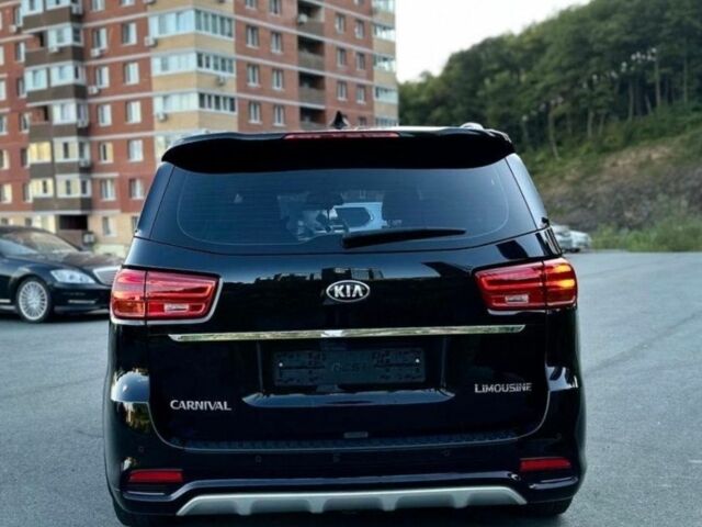 Черный Киа Карнивал, объемом двигателя 0 л и пробегом 100 тыс. км за 17000 $, фото 2 на Automoto.ua