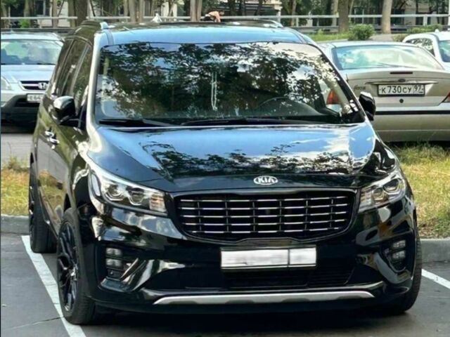 Черный Киа Карнивал, объемом двигателя 2.2 л и пробегом 86 тыс. км за 21000 $, фото 1 на Automoto.ua