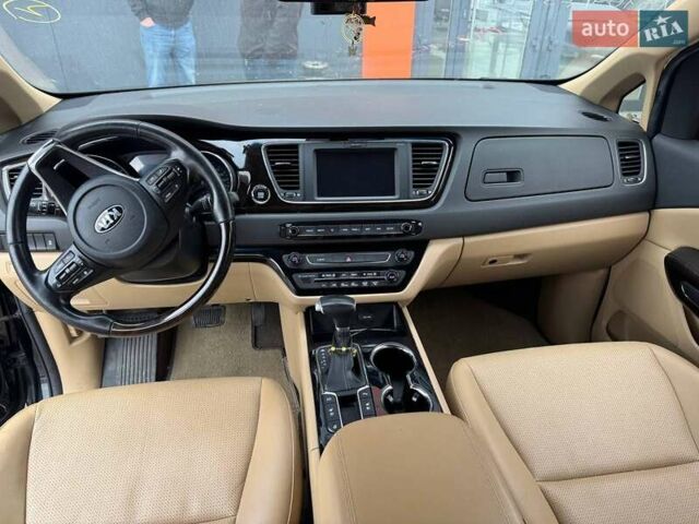 Киа Карнивал 2019 в Львове на Automoto.ua Черный Киа Карнивал, объемом двигателя 2.2 л и пробегом 77 тыс. км за 19000 $, фото 15 на Automoto.ua