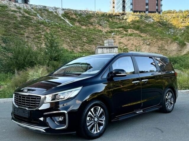 Черный Киа Карнивал, объемом двигателя 0 л и пробегом 56 тыс. км за 17700 $, фото 1 на Automoto.ua