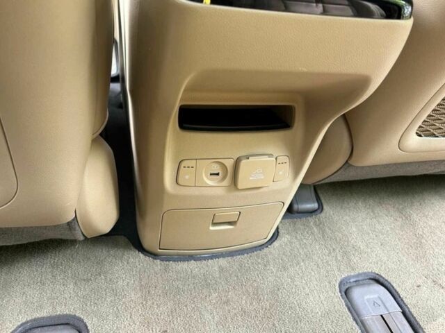 Черный Киа Карнивал, объемом двигателя 2.2 л и пробегом 86 тыс. км за 21000 $, фото 11 на Automoto.ua