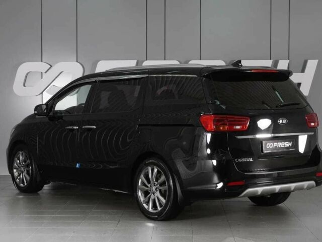Черный Киа Карнивал, объемом двигателя 2.2 л и пробегом 89 тыс. км за 18100 $, фото 1 на Automoto.ua