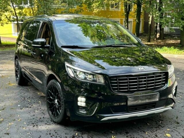 Черный Киа Карнивал, объемом двигателя 2.2 л и пробегом 86 тыс. км за 21000 $, фото 2 на Automoto.ua