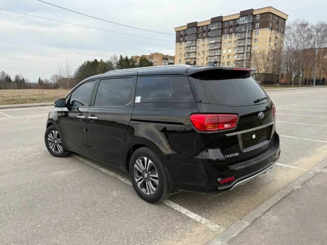 Чорний Кіа Карнівал, об'ємом двигуна 2.2 л та пробігом 135 тис. км за 22400 $, фото 6 на Automoto.ua