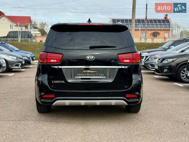 Киа Карнивал 2020 в Киеве на Automoto.ua Черный Киа Карнивал, объемом двигателя 2.2 л и пробегом 78 тыс. км за 25500 $, фото 13 на Automoto.ua