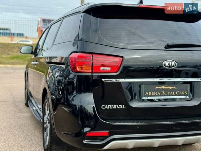 Киа Карнивал 2020 в Киеве на Automoto.ua Черный Киа Карнивал, объемом двигателя 2.2 л и пробегом 78 тыс. км за 25500 $, фото 12 на Automoto.ua