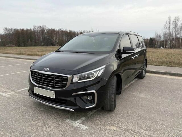 Чорний Кіа Карнівал, об'ємом двигуна 2.2 л та пробігом 135 тис. км за 22400 $, фото 2 на Automoto.ua