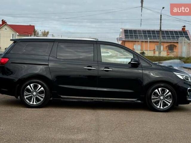 Киа Карнивал 2020 в Киеве на Automoto.ua Черный Киа Карнивал, объемом двигателя 2.2 л и пробегом 78 тыс. км за 25500 $, фото 8 на Automoto.ua