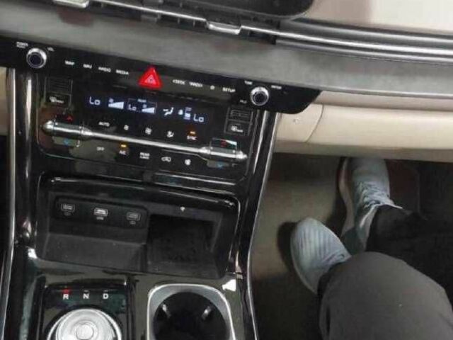 Киа Карнивал 2021 в Одессе на Automoto.ua Черный Киа Карнивал, объемом двигателя 2.2 л и пробегом 55 тыс. км за 13000 $, фото 2 на Automoto.ua