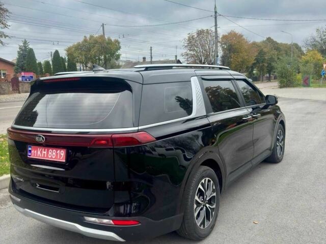 Черный Киа Карнивал, объемом двигателя 2.2 л и пробегом 102 тыс. км за 34900 $, фото 2 на Automoto.ua