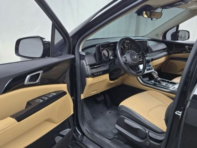 Черный Киа Карнивал, объемом двигателя 2.2 л и пробегом 152 тыс. км за 12900 $, фото 15 на Automoto.ua
