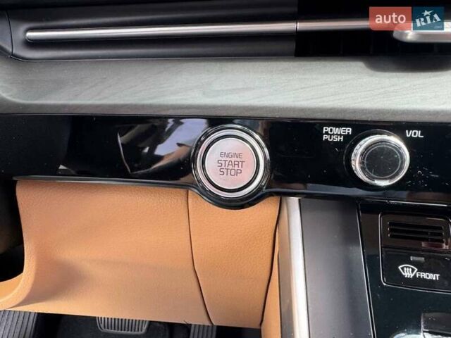 Чорний Кіа Карнівал, об'ємом двигуна 2.15 л та пробігом 94 тис. км за 36900 $, фото 14 на Automoto.ua