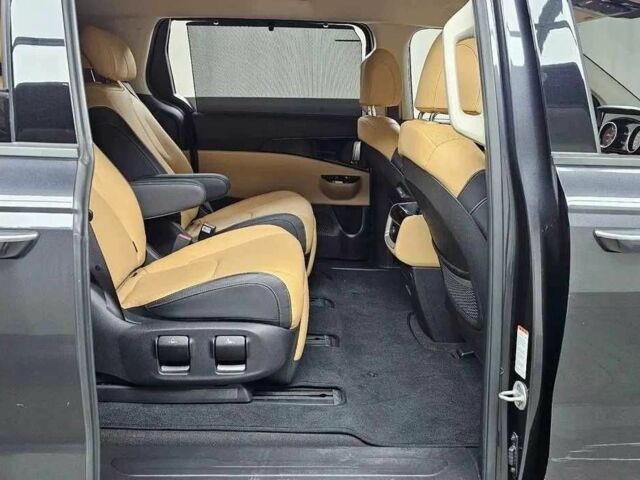 Черный Киа Карнивал, объемом двигателя 2.2 л и пробегом 48 тыс. км за 21000 $, фото 10 на Automoto.ua