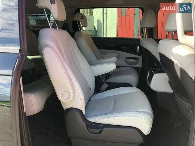 Киа Карнивал 2021 в Киеве на Automoto.ua Черный Киа Карнивал, объемом двигателя 2.15 л и пробегом 109 тыс. км за 39990 $, фото 9 на Automoto.ua