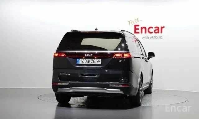 Черный Киа Карнивал, объемом двигателя 2.2 л и пробегом 48 тыс. км за 21000 $, фото 3 на Automoto.ua