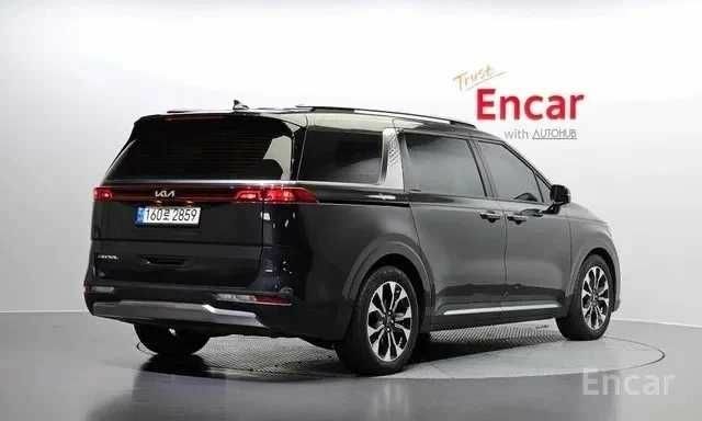 Черный Киа Карнивал, объемом двигателя 2.2 л и пробегом 48 тыс. км за 21000 $, фото 2 на Automoto.ua