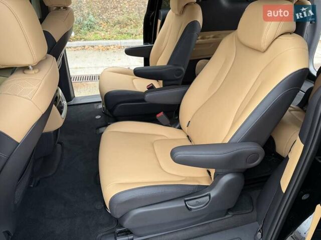 Черный Киа Карнивал, объемом двигателя 2.2 л и пробегом 31 тыс. км за 45500 $, фото 43 на Automoto.ua