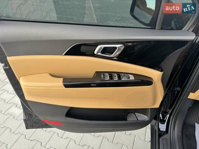 Черный Киа Карнивал, объемом двигателя 2.2 л и пробегом 45 тыс. км за 44500 $, фото 20 на Automoto.ua