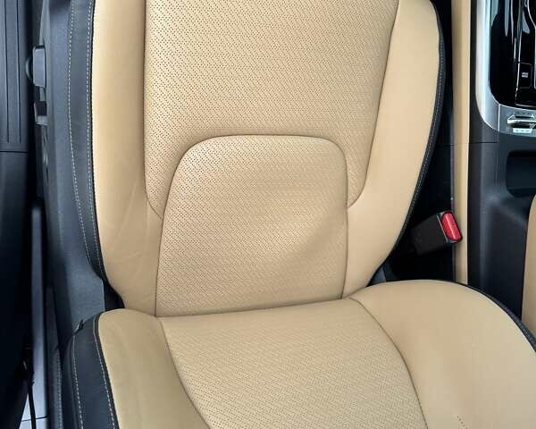 Черный Киа Карнивал, объемом двигателя 2.2 л и пробегом 45 тыс. км за 44500 $, фото 39 на Automoto.ua