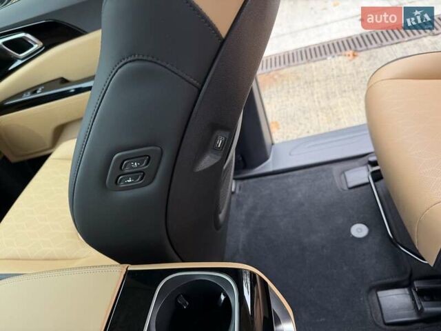 Черный Киа Карнивал, объемом двигателя 2.2 л и пробегом 31 тыс. км за 45500 $, фото 40 на Automoto.ua