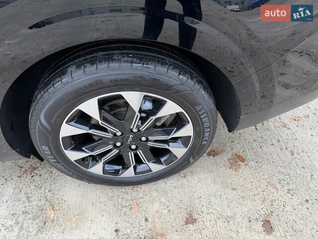 Черный Киа Карнивал, объемом двигателя 2.2 л и пробегом 31 тыс. км за 45500 $, фото 14 на Automoto.ua