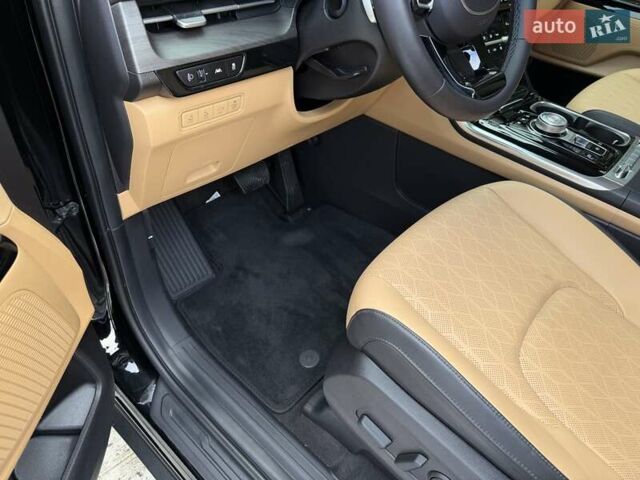 Черный Киа Карнивал, объемом двигателя 2.2 л и пробегом 31 тыс. км за 45500 $, фото 35 на Automoto.ua