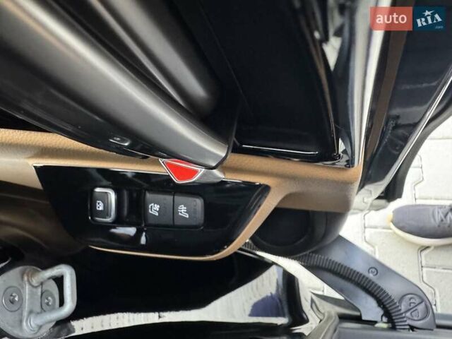 Черный Киа Карнивал, объемом двигателя 2.2 л и пробегом 45 тыс. км за 44500 $, фото 23 на Automoto.ua