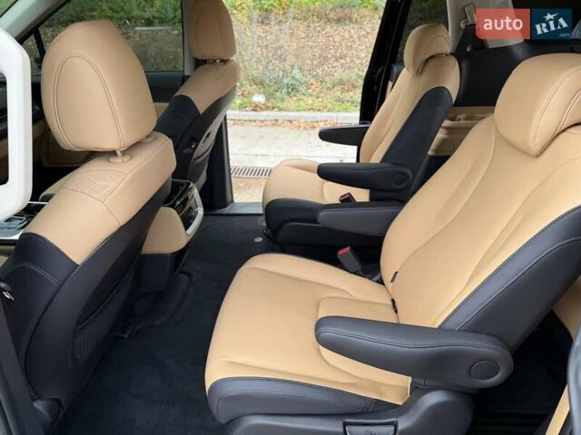 Черный Киа Карнивал, объемом двигателя 2.2 л и пробегом 31 тыс. км за 45500 $, фото 42 на Automoto.ua