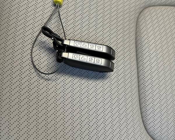 Черный Киа Карнивал, объемом двигателя 2.2 л и пробегом 12 тыс. км за 67000 $, фото 53 на Automoto.ua