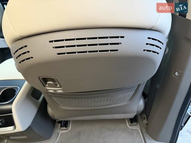 Черный Киа Карнивал, объемом двигателя 2.2 л и пробегом 12 тыс. км за 67000 $, фото 26 на Automoto.ua