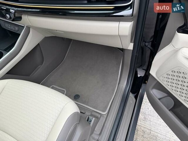 Черный Киа Карнивал, объемом двигателя 2.2 л и пробегом 12 тыс. км за 67000 $, фото 43 на Automoto.ua