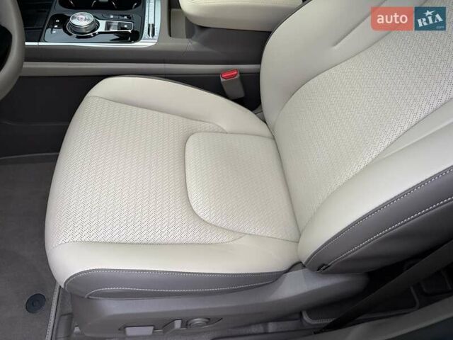 Черный Киа Карнивал, объемом двигателя 2.2 л и пробегом 12 тыс. км за 67000 $, фото 19 на Automoto.ua