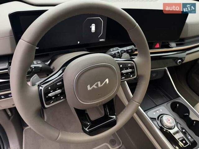 Черный Киа Карнивал, объемом двигателя 2.2 л и пробегом 12 тыс. км за 67000 $, фото 21 на Automoto.ua