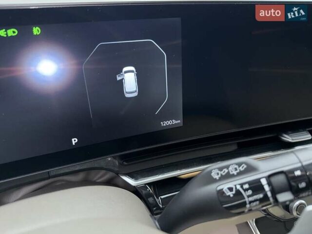 Черный Киа Карнивал, объемом двигателя 2.2 л и пробегом 12 тыс. км за 67000 $, фото 20 на Automoto.ua
