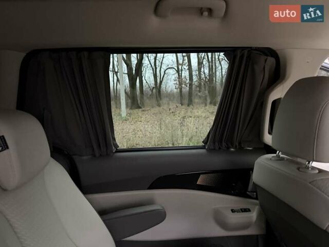 Черный Киа Карнивал, объемом двигателя 2.2 л и пробегом 12 тыс. км за 67000 $, фото 41 на Automoto.ua