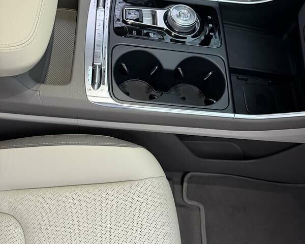 Черный Киа Карнивал, объемом двигателя 2.2 л и пробегом 12 тыс. км за 67000 $, фото 44 на Automoto.ua