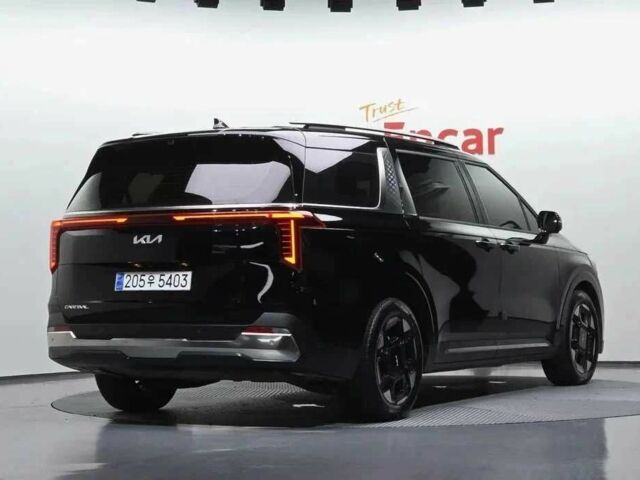 Чорний Кіа Карнівал, об'ємом двигуна 1.6 л та пробігом 2 тис. км за 36600 $, фото 2 на Automoto.ua