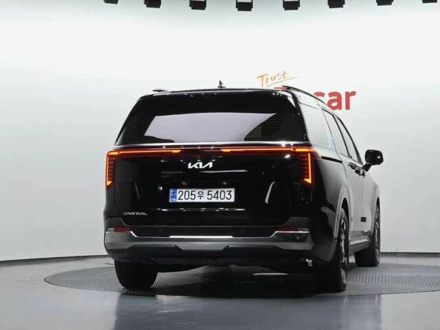 Чорний Кіа Карнівал, об'ємом двигуна 1.6 л та пробігом 2 тис. км за 36600 $, фото 3 на Automoto.ua