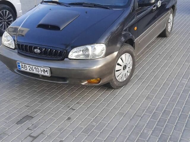 Киа Карнивал 2000 в Виннице на Automoto.ua Черный Киа Карнивал, объемом двигателя 2.9 л и пробегом 215 тыс. км за 5700 $, фото 4 на Automoto.ua