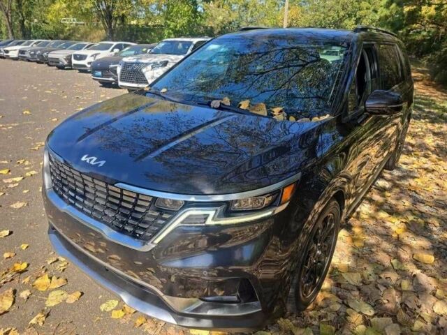 Черный Киа Карнивал, объемом двигателя 0 л и пробегом 56 тыс. км за 38300 $, фото 1 на Automoto.ua