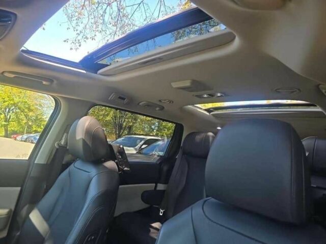 Черный Киа Карнивал, объемом двигателя 0 л и пробегом 56 тыс. км за 38300 $, фото 9 на Automoto.ua