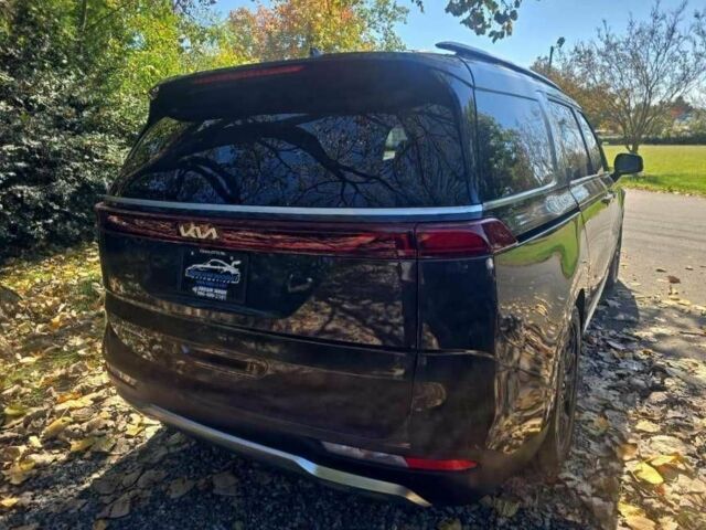 Черный Киа Карнивал, объемом двигателя 0 л и пробегом 56 тыс. км за 38300 $, фото 2 на Automoto.ua