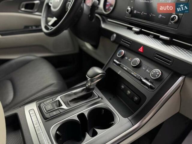 Коричневый Киа Карнивал, объемом двигателя 3.47 л и пробегом 39 тыс. км за 26500 $, фото 20 на Automoto.ua