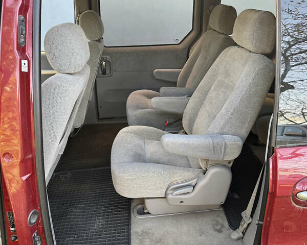 Красный Киа Карнивал, объемом двигателя 2.9 л и пробегом 250 тыс. км за 6000 $, фото 13 на Automoto.ua